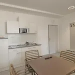 111apartments *