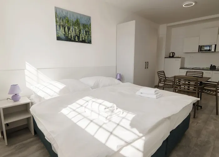 111apartments *